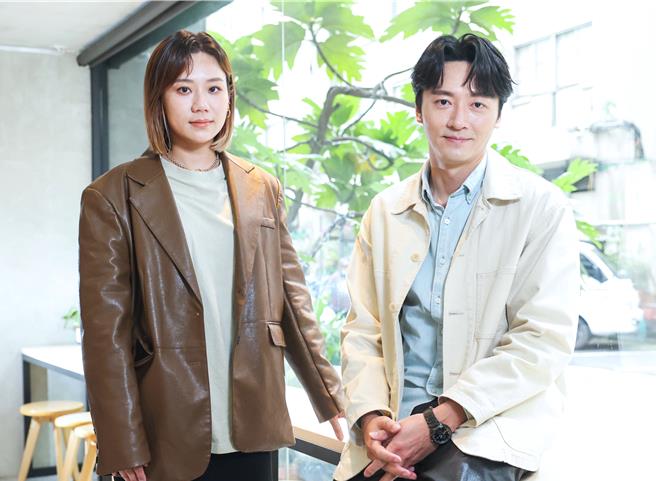 馬俊麟日前帶著老婆梁敏婷一起接受本報專訪，暢談走過婚變心境。（粘耿豪攝）