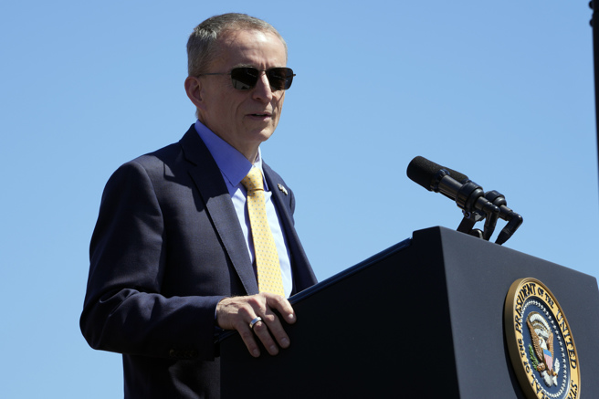 英特尔执行长季辛格2023年薪酬上涨。（图／美联社）