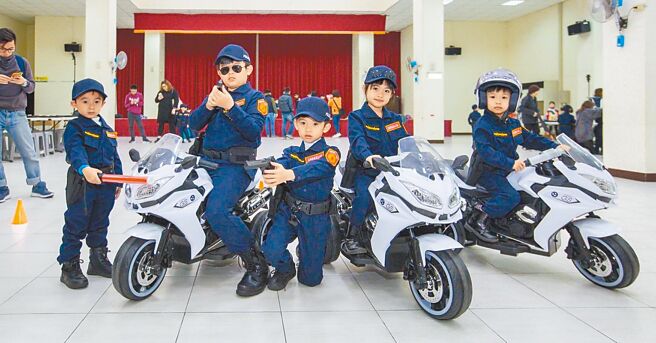 远百竹北4月4日将举办「小小波丽士」体验。（远百竹北提供）