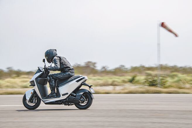 Launch Control彈射起步賦予騎士強烈的加速力道。（陳大任攝）