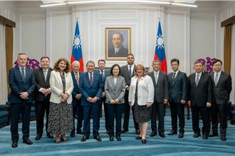 英國工黨國會議員拜會蔡英文  坦言對臺灣這企業有興趣