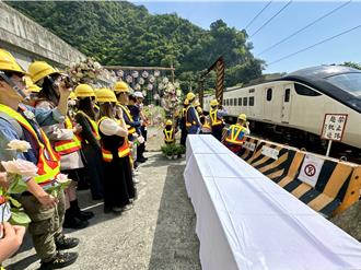 太魯閣號事故3週年    王國材率50位家屬現場追思