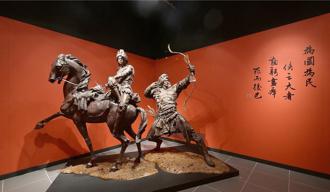 香港《俠之大者－金庸百年誕辰紀念》開展 36尊金庸角色雕塑免費參觀