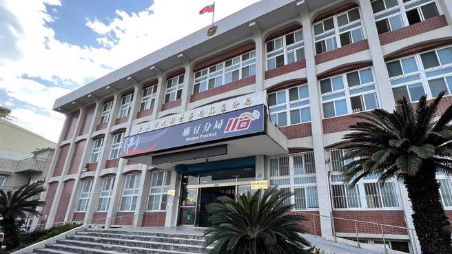 台南麻豆警分局官田分驻所一名女警，3月31日晚被发现在陈尸在运动公园的自家车上。（图 / 中时资料照）