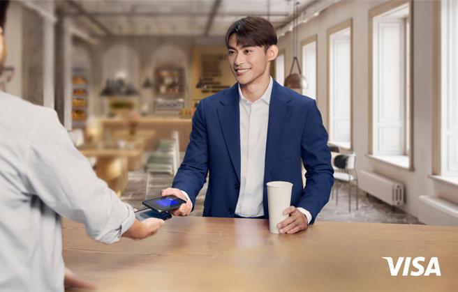 Visa手机感应收款深入全台消费者生活，今夏踏入百万人次音乐祭。图为2024年巴黎奥运Visa代表队杨勇纬。图／Visa提供