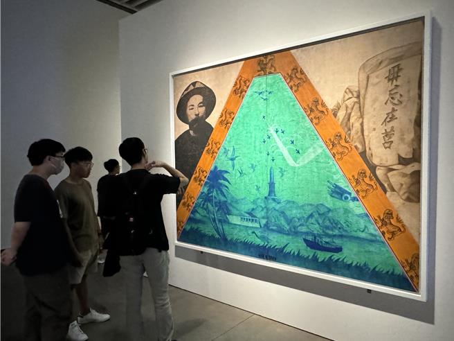 南美馆1、2馆即日起至6月16日展出「沃克、海怪、炮火与他们：热兰遮堡400年」。（曹婷婷摄）