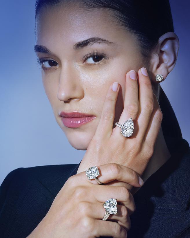 De Beers珠宝展登台，展出彩钻与大克拉钻石等稀世珍宝。（De Beers提供）