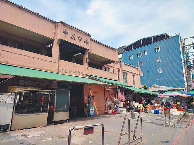 汐止中正公有零售市場使用已逾50年，將透過都市計畫變更重建。（新北市城鄉局提供／王揚傑新北傳真）