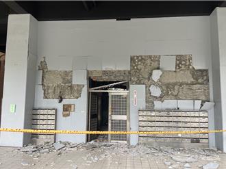 7.2地震后八德民宅磁砖掉落 疏散60人