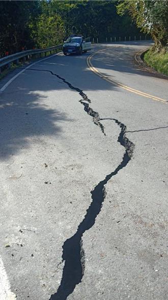 太平山路面裂開！宣布休園3日  宜蘭景點災情曝光