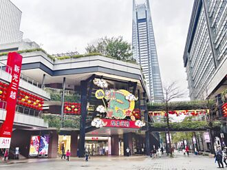 吴昕昌率新光三越拚营收千亿