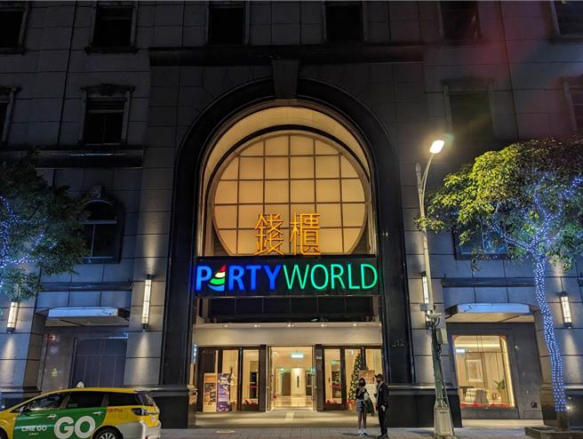 職業軍官在林森錢櫃KTV鬧事，因店家不提告，警方依社秩法裁罰。（胡欣男攝）