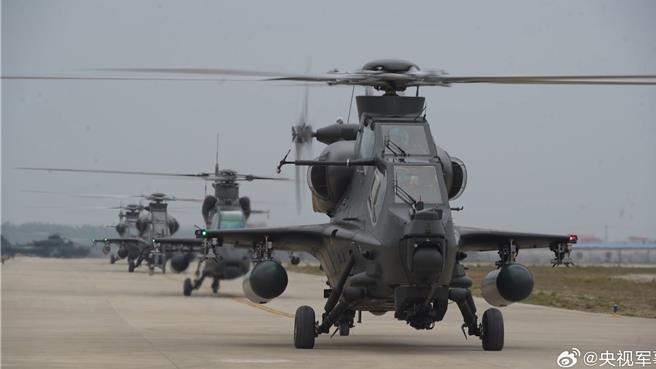 大陸解放軍位中緬邊境實兵實彈演習，現場畫面發布。（大陸央視）