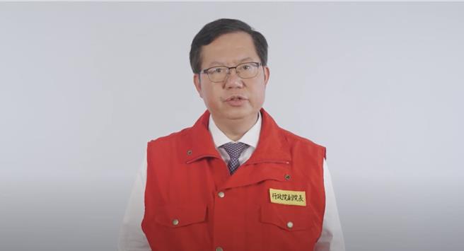 因應花蓮地震及清明連假交通疏運需求，行政院副院長鄭文燦今下午召集會議，緊急調度花蓮對外運輸量能。鄭指出，台鐵明早將恢復單線通車、明午恢復雙向通車，海運也徵調了台北快輪、新台馬輪，至於空運部分，今晚已請2家航空公司增加6個班次。（行政院提供）