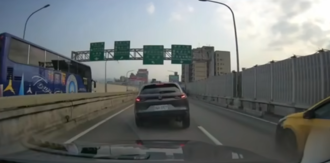 花蓮大地震》環東高架橋「遊覽車、轎車彈跳狂晃 35秒」  驚悚畫面曝光