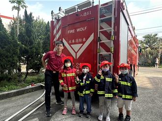 八德消防防火宣導   指導幼兒繪製家庭逃生計畫圖