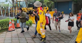 花蓮大地震》8外籍客慘困中橫一夜獲救！ 「一身泥灰」笑喊：很幸運