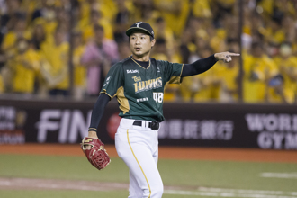 中職》高張力專注投打對決忘記時間 賴鴻誠致歉