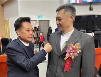 正、副議長帶頭共捐40萬賑災 金門議會全體職工捐一日所得助花蓮重建家園