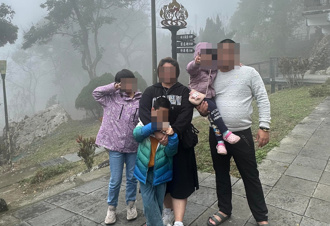 1家5口砂卡噹旅游 遇7.2强震失联家属急协寻