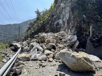 「旅外台人」返鄉登山竟遇落石斷魂 妻女帶傷逃生慟認親