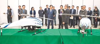 邱國正、顧立雄將留任？1張照片讓郭正亮抓包：很奇怪