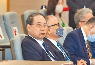 長榮國際改選 大哥派重掌董座