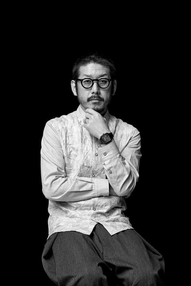 日本服装设计师森永邦彦有「时尚科学家」和「时尚诗人」之美誉。（RADO提供）