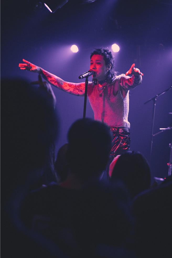 Marz23日前在北美各大城市开唱，吸引许多粉丝到场支持。（华纳音乐提供）