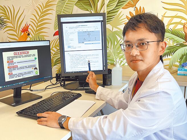 雙和醫院家醫科醫師陳信儒指出，季節交替之際為病毒感冒盛行時刻，建議民眾施打百日咳疫苗。（雙和醫院提供／呂健豪新北傳真）