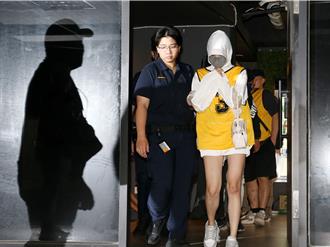 德州扑克赌场藏身歇业酒吧 主打美女荷官警突袭带回18人