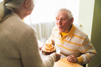 111歲人瑞吃炸魚薯條不忌口 曝「4字長壽秘訣」