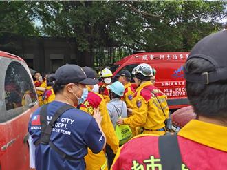 花蓮九曲洞脫困者聯絡上家屬 緊繃壓力瞬洩大哭