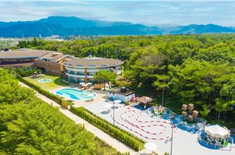 桃園高爾夫俱樂部．悅華大酒店推樂齡優惠 一泊三食每人1350元起