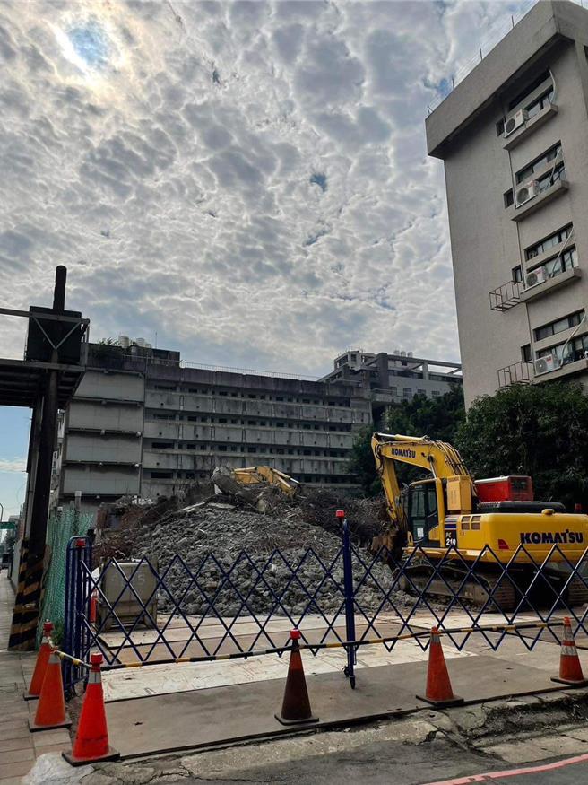 台北大学台北校区宿舍景图。（台学联提供）