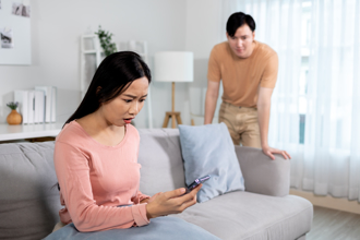 逛網拍竟遇小三 她鷹眼揪鐵證 抓到男友偷吃