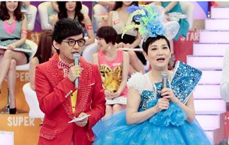 急拉開黃子佼十指緊扣小學生 張小燕臉書遭洗版「不要助紂為虐」