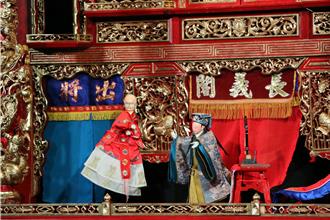 抓住連假尾巴 嘉義城隍廟6、7日布袋戲演出