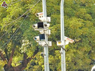 曾遭批全民公敵 現成找貓找狗利器