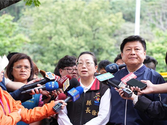 花蓮0403大地震釀災，除了持續搜救、救援失聯與受困民眾外，花蓮縣政府也持續展開善後工作。圖為花蓮縣長徐榛蔚。(黃敬文攝)