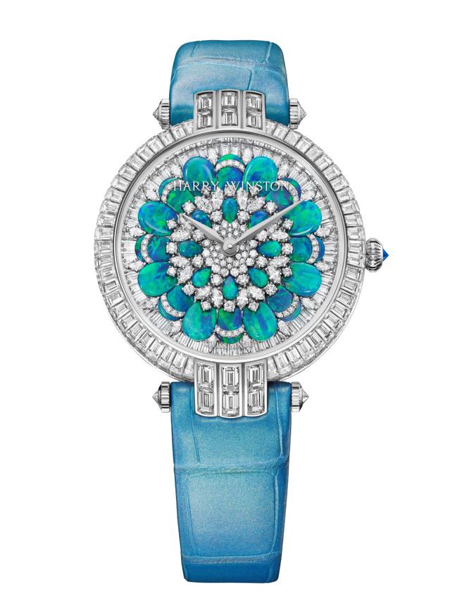 海瑞溫斯頓Premier系列Hypnotic Chrysanthemum珠寶表，詮釋春天花朵的美態。（Harry Winston提供）