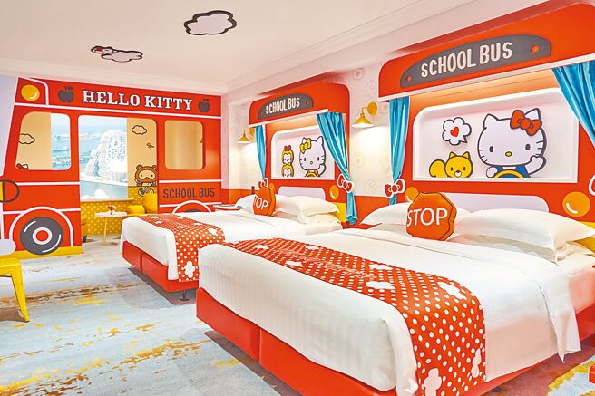 勇闖大明星夢幻島」住房專案可入住超人氣的三麗鷗主題房，限量贈送壽山動物園門票及1000元三麗鷗商品券。（高雄漢來大飯店提供）