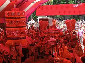 全程唯一佛寺 大甲媽祖鑾轎停駕北斗鎮華嚴寺