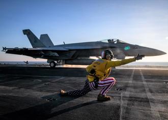 波音：若无新订单 F-18E战机将在2027年停产