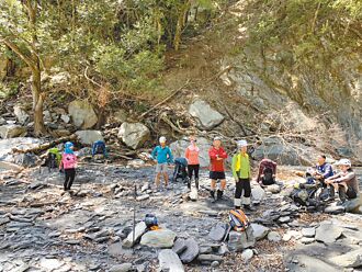遇地震涉湍流 能高縱走5人歷險脫困