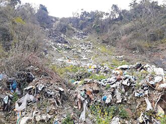 美景走調 大梨山垃圾瀑布醜態再現