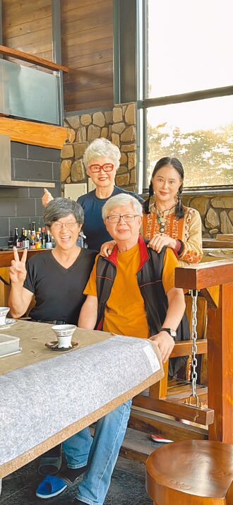 龍君兒、虞戡平 樂活山居成莫逆