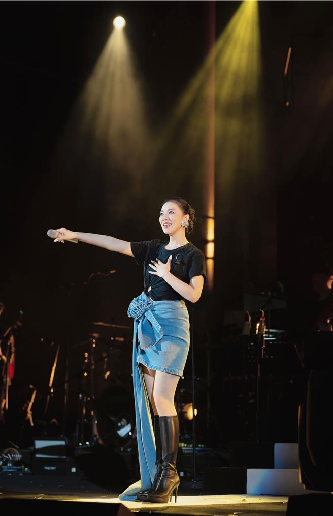 丁噹日前在廣州舉辦演唱會。（相信音樂提供）