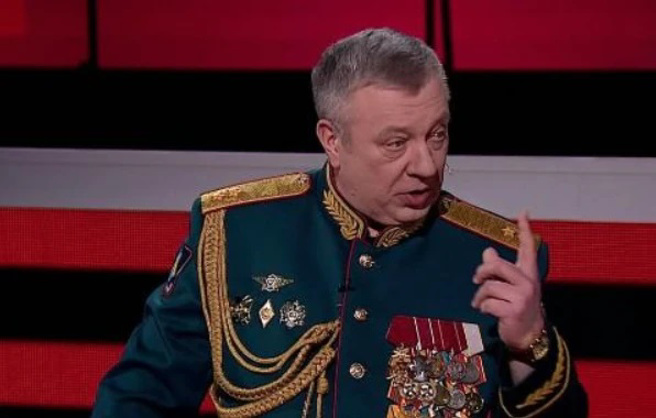 古鲁廖夫曾经参与过叙利亚战争，直到2019年退役，之后担任外贝加尔边疆区副州长、国家杜马议员。(图/Russia state  tv )