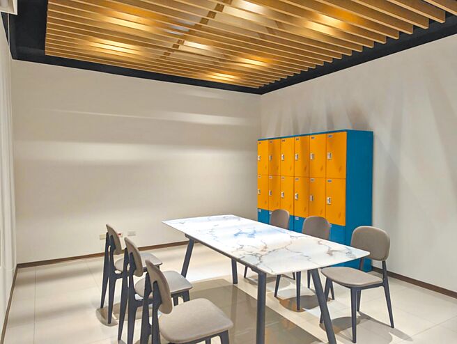 新北青創基地進駐團隊負責人女性者有72人，占所有進駐團隊的36.5％，圖為新北青創新店未來基地共享辦公室。（新北市青年局提供／陳慰慈新北傳真）